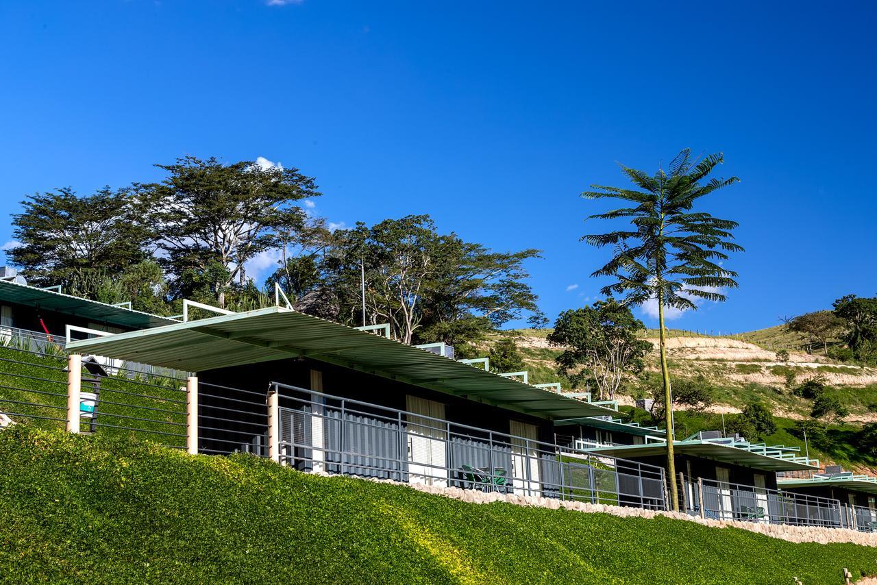 Hotel Fazenda Terra Dos Sonhos Bueno Brandao Bagian luar foto